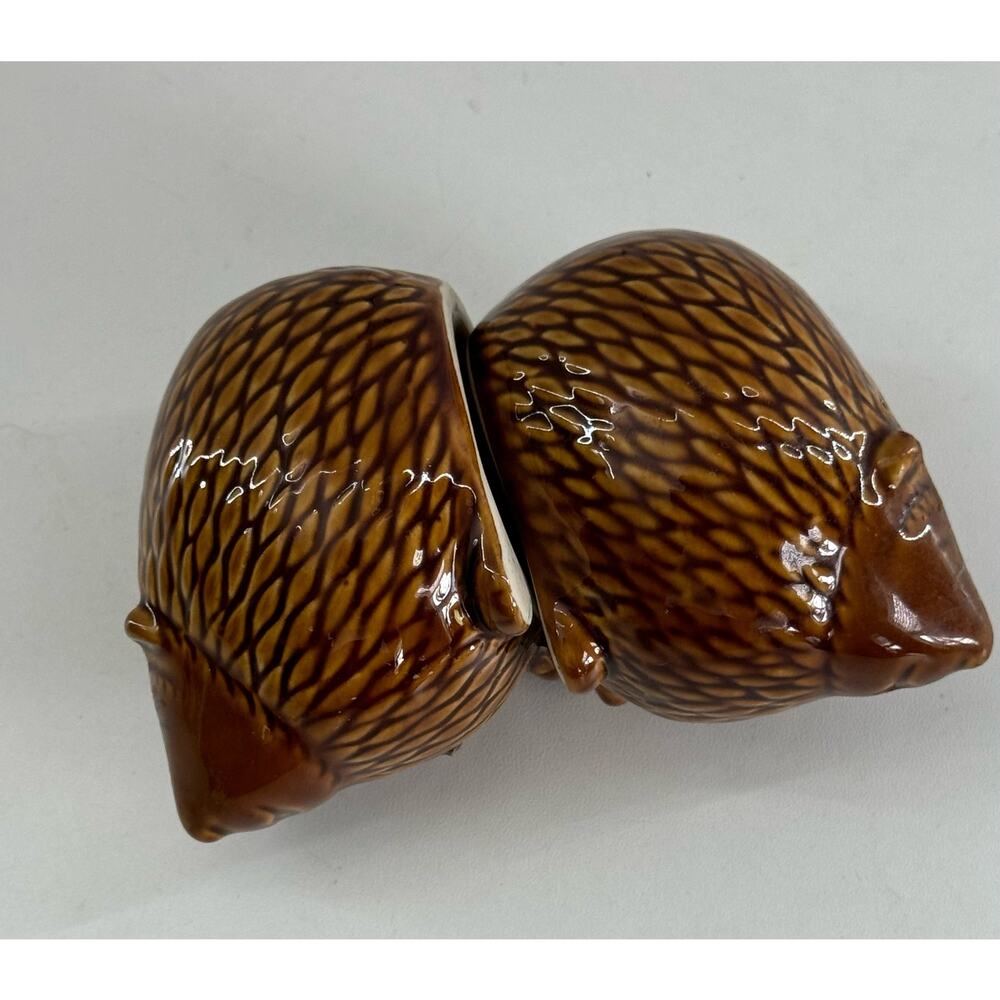 Hedgehog Salt & Pepper Shaker Set Ceramic Boho Hippie Retro Adorable - Picture 3 of 8